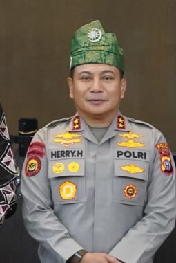 Mahasiswa Terluka Saat Aksi di DPRD Riau, Kapolda Minta Laporanya di Proses
