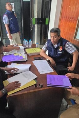 Polda Riau Geledah Kantor Dinas PUPR Rohil, Perkara Korupsi Jembatan Air Hitam Pujud